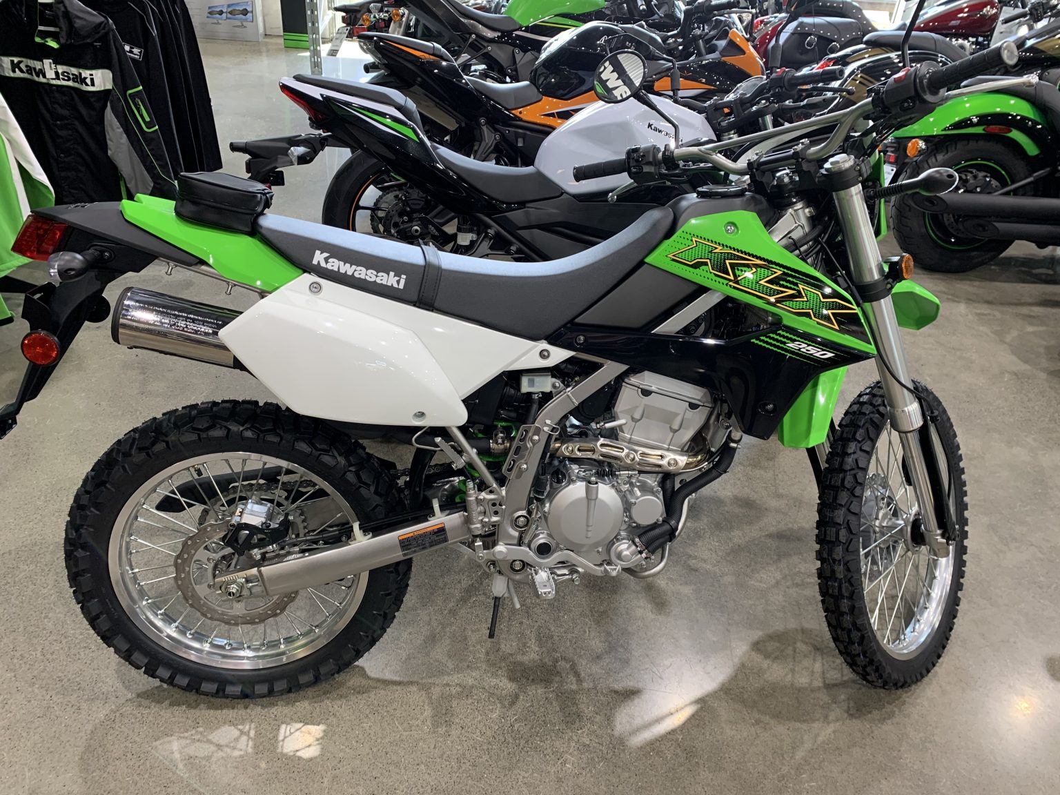 KAWASAKI KLX 250 2020 (2) Moto Sport 100 limites